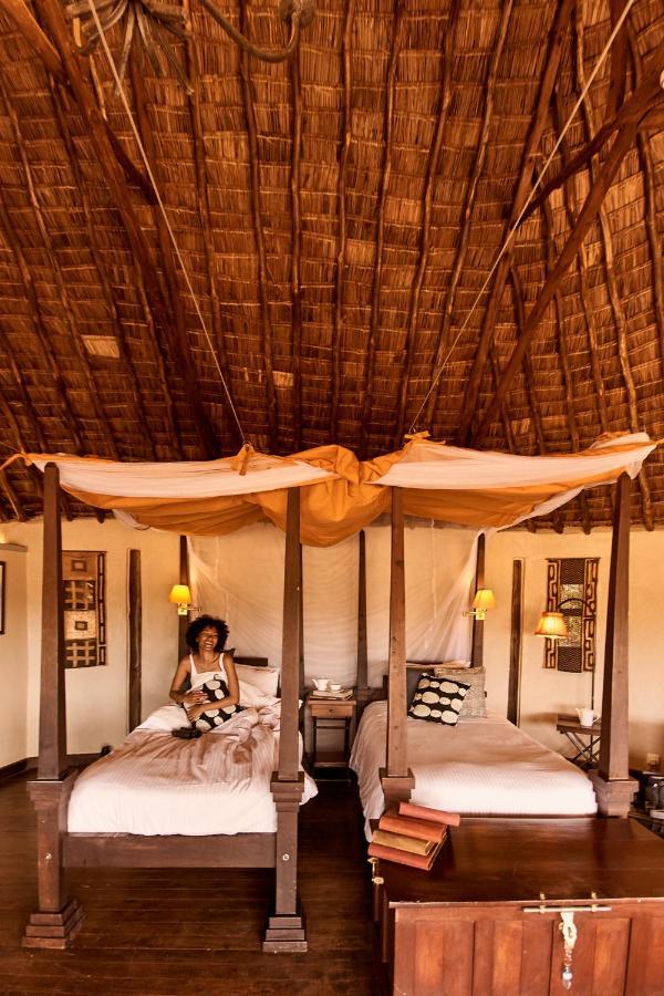 Tawi Lodge Амбосели Екстериор снимка