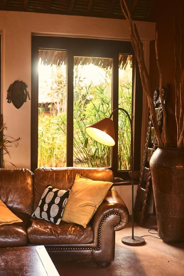 Tawi Lodge Амбосели Екстериор снимка